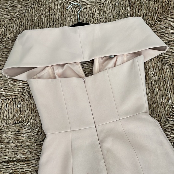 BCBG off shoulder midi dress - Picture 4 of 4